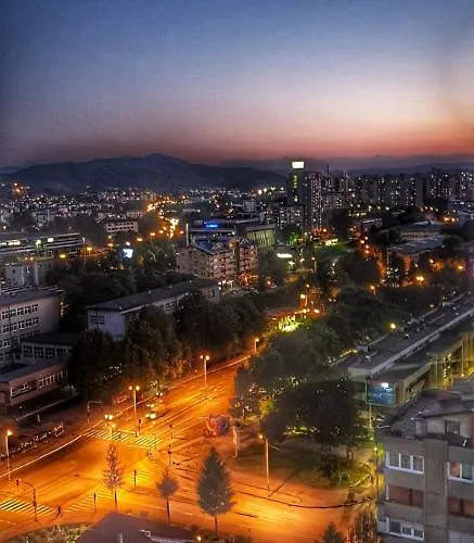 Skyline By Nights & Smiles 公寓