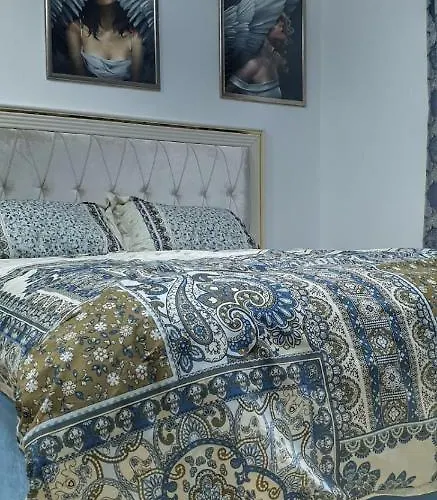 Skyline By Nights & Smiles Lägenhet Tuzla